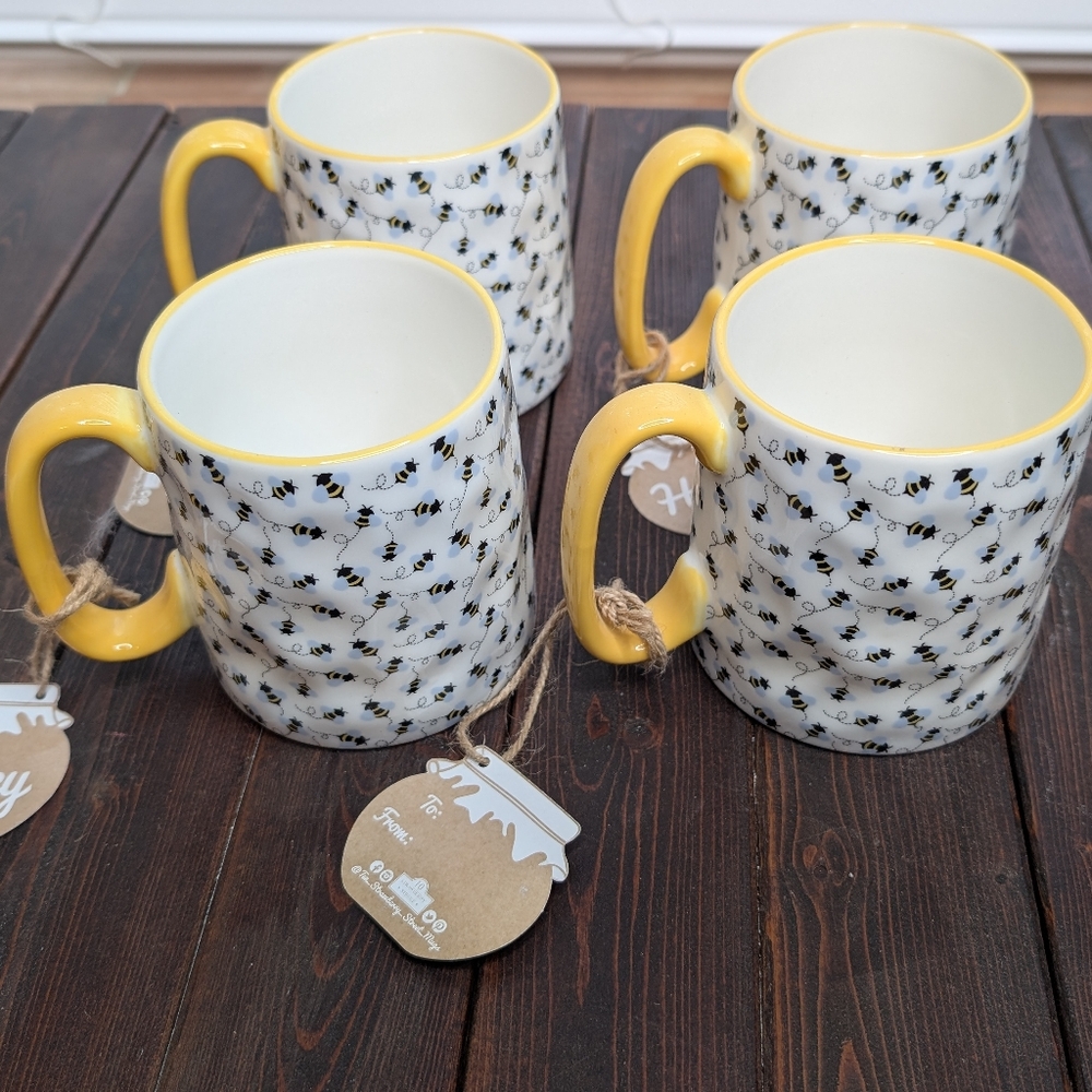 Bees Bella Coffee Cup Mugs Artisan Collection by 10 Strawberry Street Set Of 4